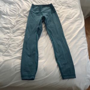 High Rise Luxtreme Lululemon Leggings 25”